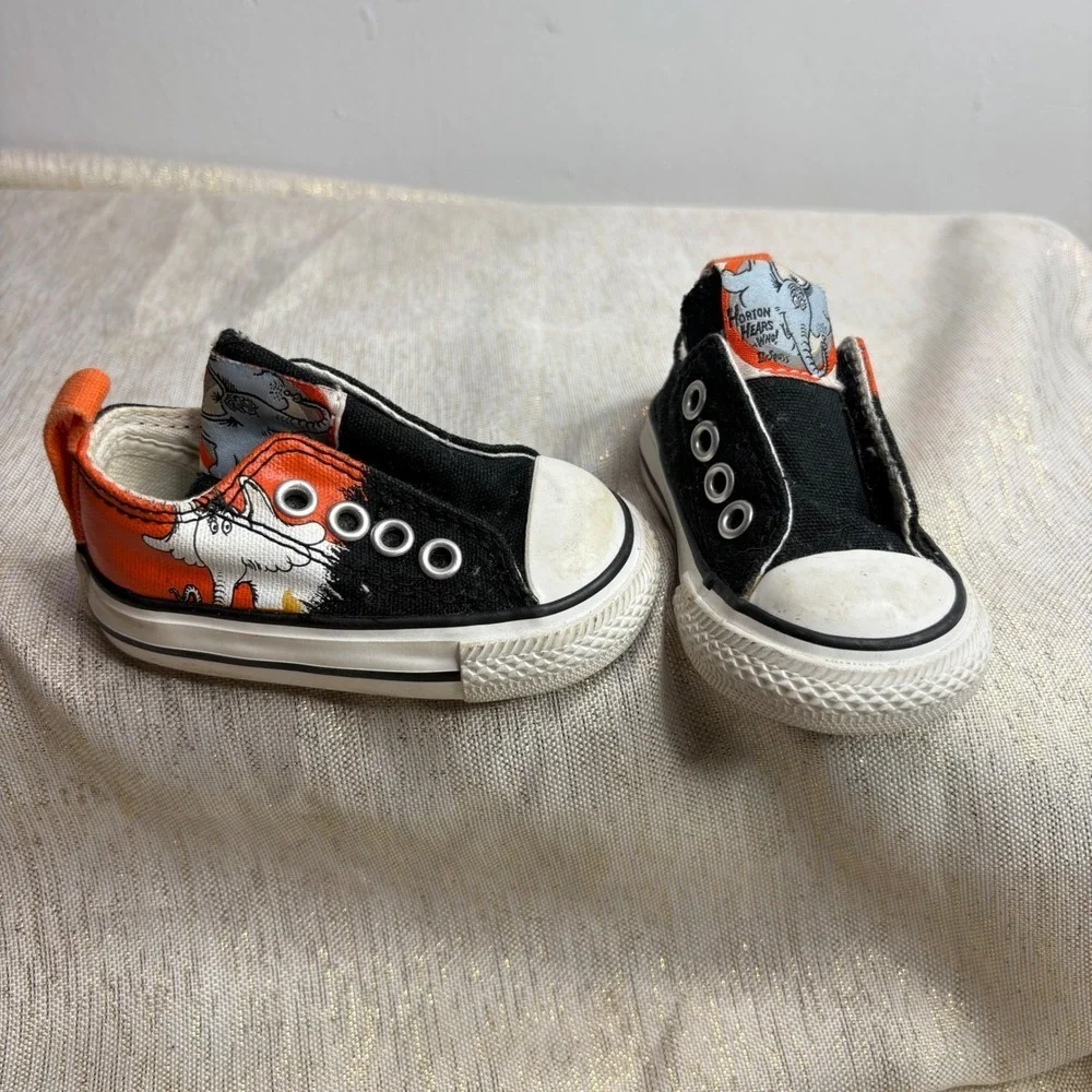 Kids Converse ALL STAR Dr Seuss Horton Hears Who Black Orange Sneakers Size  2